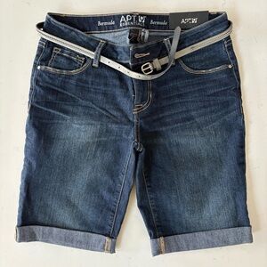 NWT Apt 9 Blue Jeans Modern Fit Bermuda Shorts Size 4 Mid Rise NWT -0625144